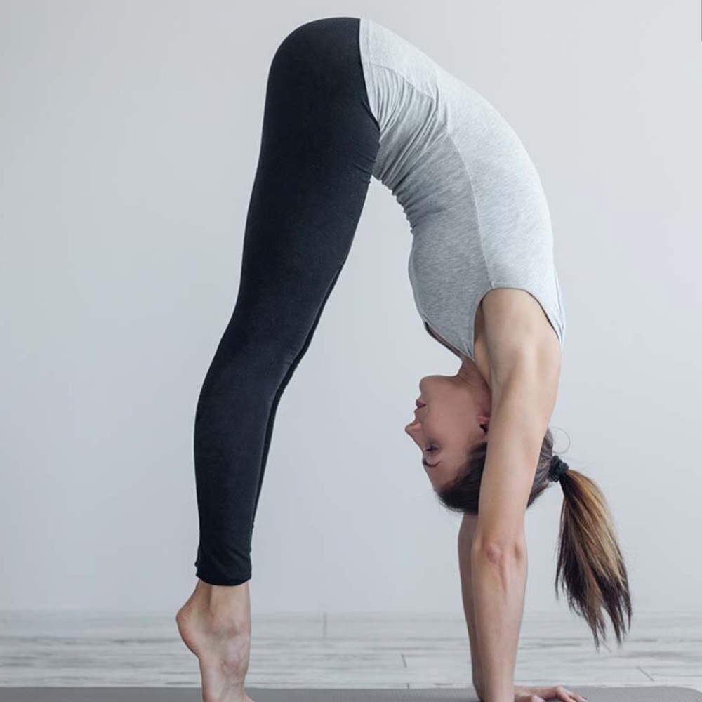 LULULEMON BASE TIGHTS RIBBED GREY CINCHED HEM 6